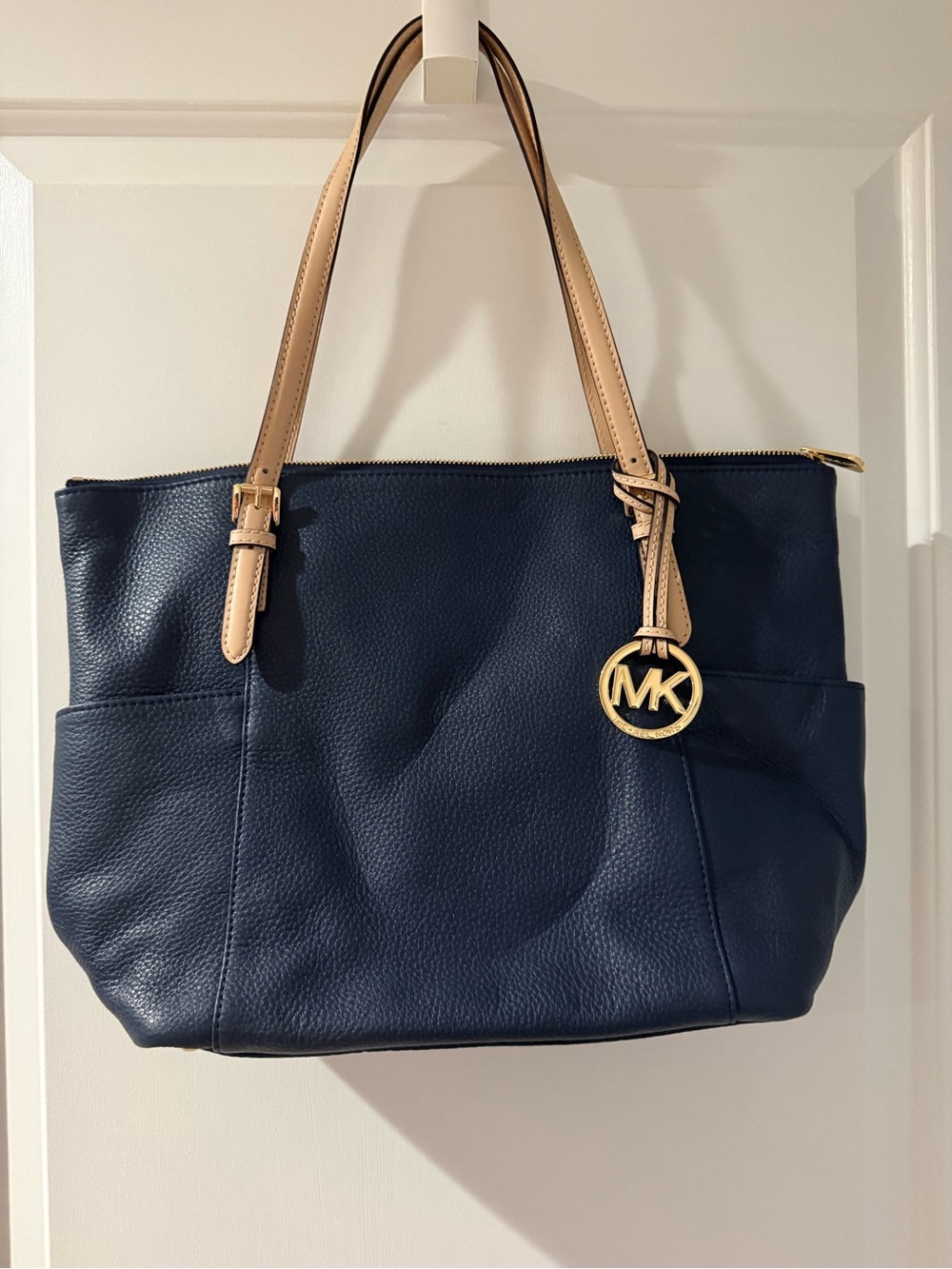 Michael Kors Jet Set East West Top Zip Tote NWOT - Picture 1 of 5